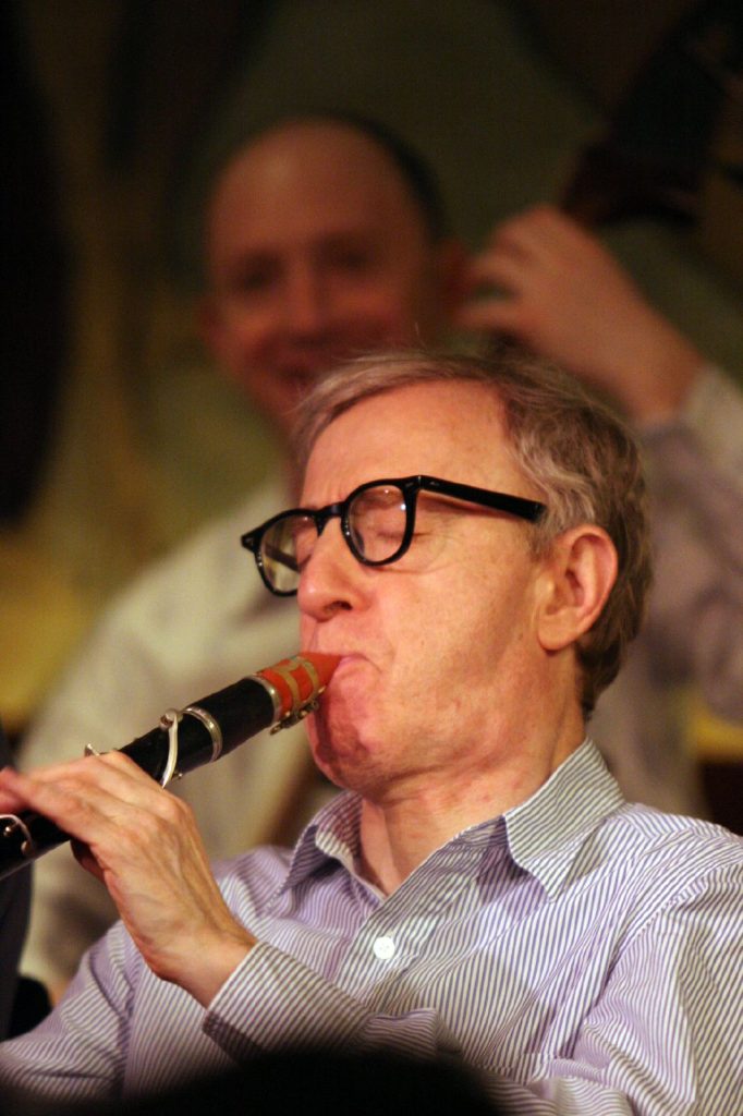 Woody Allen wurde in einem Interview mal gefragt, was das Geheimnis des Erfolgs sei. Seine Antwort war, 80 Prozent ist einfach Erscheinen.